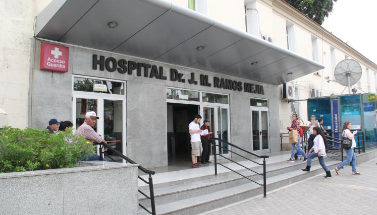 Entrada del Hospital Ramos Mejía