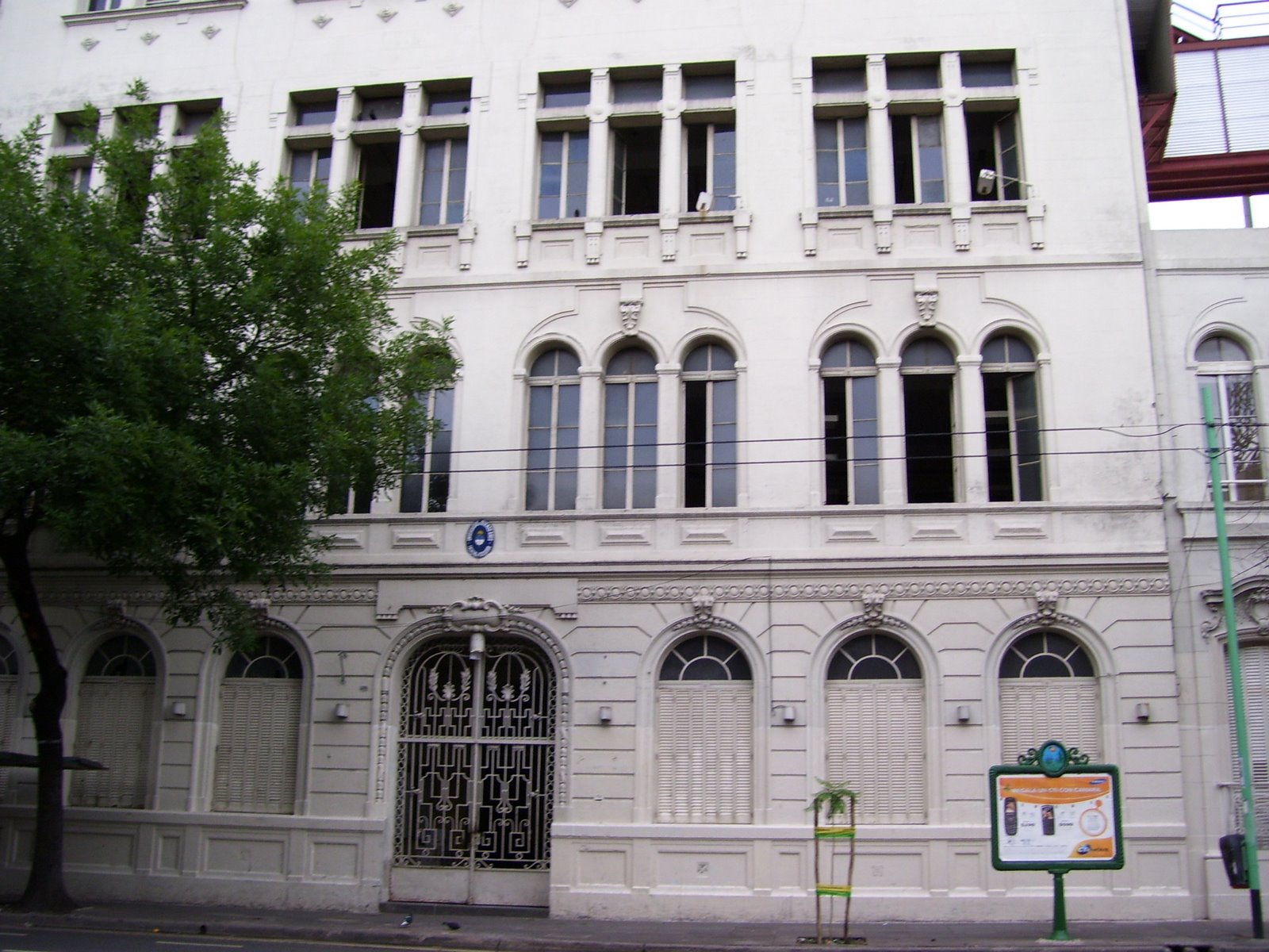Fachada de la Facultad de Psicología de la UBA